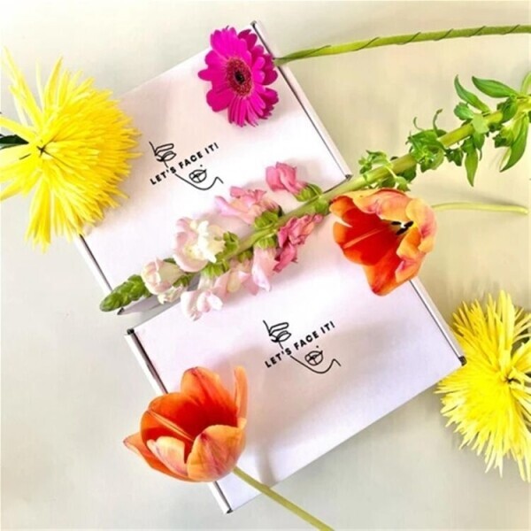 Profitable Online Beauty Shop and Subscription Box Service **SENSIBLE OFFERS INVITED** Photo 1