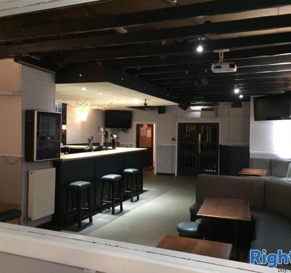 PUBLIC HOUSE - WEST LOTHIAN Photo 1