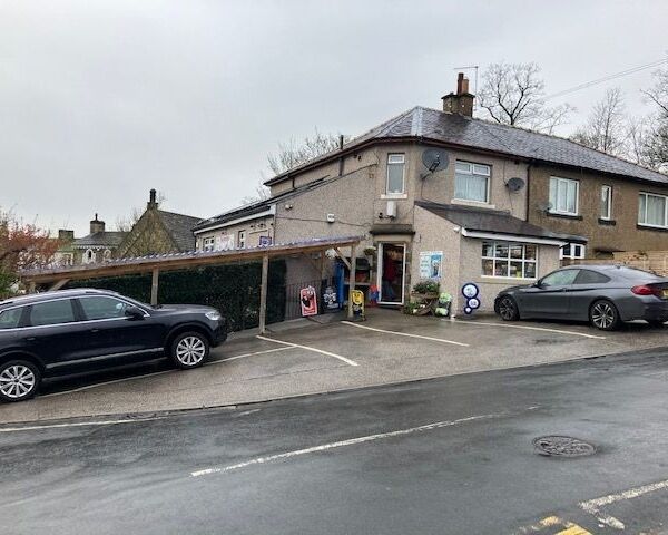 NEW PRICE - IMMACULATE FREEHOLD CONVENIENCE STORE  AND COUNTER NEWSAGENTS WITH SUPERB 4 BEDROOMED FAMILY ACCOMMODATION IN POPULAR NORTH YORKSHIRE MARK Photo 1