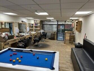 Leasehold barber shop for sale Photo 2