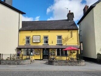 CARMARTHENSHIRE - WELL ESTABLISHED AND PROFITABLE LICENSED FISH & CHIP TAKEAWAY & RESTAURANT Photo 1