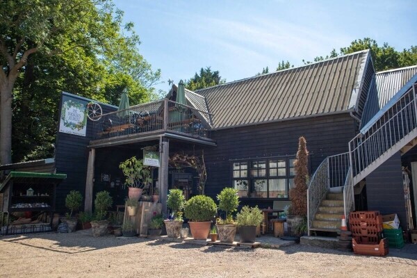 ESSEX - ATTRACTIVE MULTI-FACETED BUSINESS Photo 1
