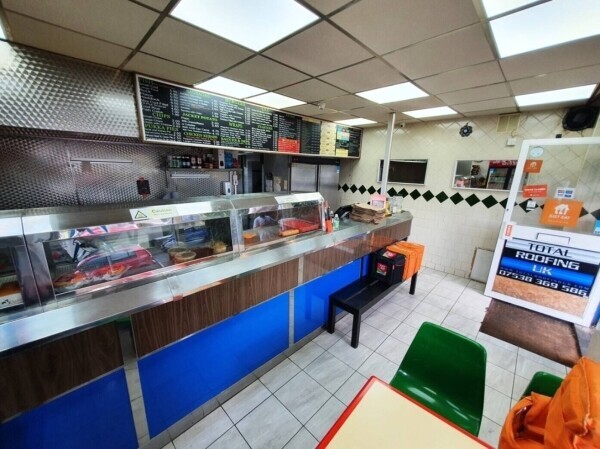 FISH & CHIP SHOP WITHIN BUSY RESIDENTIAL PARADE  Photo 1