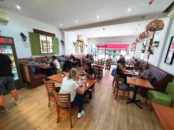 DAY TIME CAFÉ WITH A3 & ALCOHOL LICENCE & REAR GARDEN  Photo 1