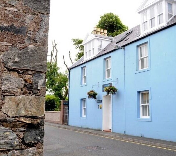 Highly Attractive 8-Bedroom Guest House and Self-Catering Unit Set in Stornoway Photo 1