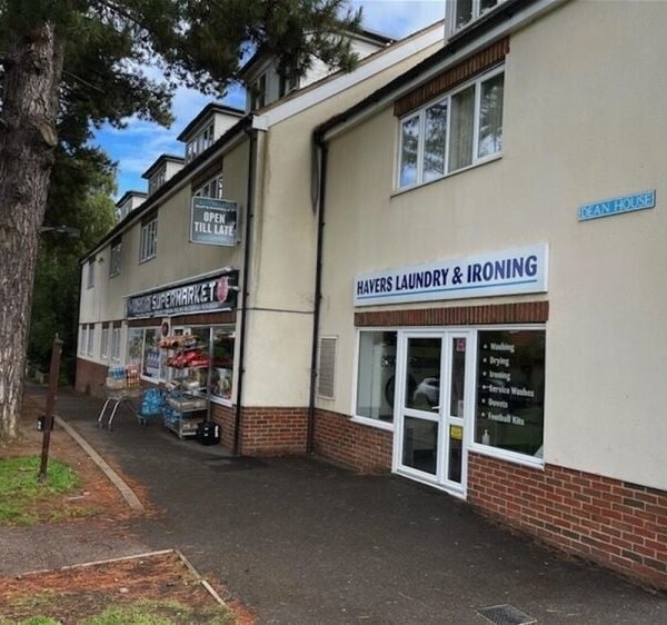 Long-Established and Profitable Laundry and Ironing Business in Bishops Stortford Photo 1