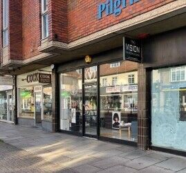 HIGH QUALITY, ESTABLISHED SALON GERRARDS CROSS BUCKINGHAMSHIRE Photo 1
