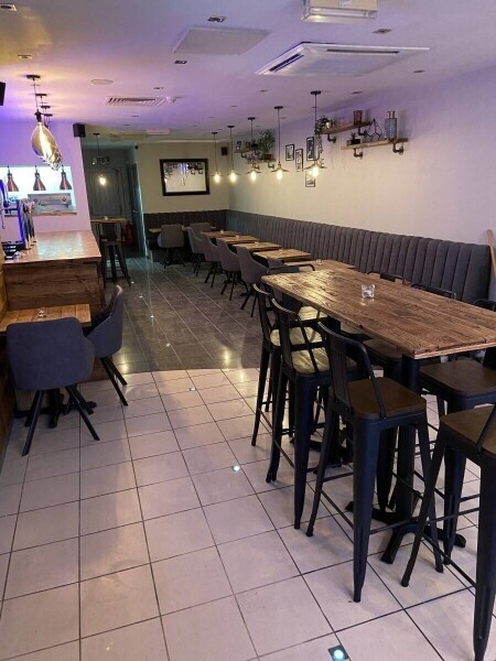 Popular cafe/bar up for sale, fantastic opportunity Photo 1