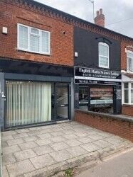 GROUND FLOOR RETAIL SPACE IN BIRMINGHAM - NO PREMIUM