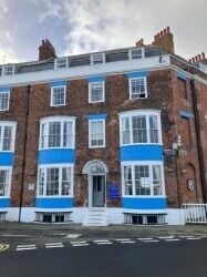 High Turnover Guest House with views to the harbour or sea from all rooms High Turnover Guest House with views to the harbour or sea from all rooms