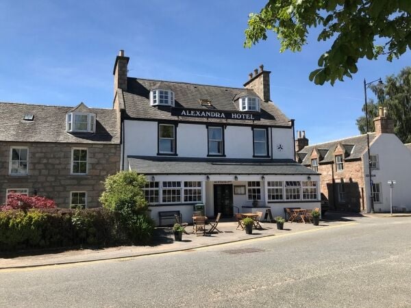 Charming Hotel in Ballater Charming Hotel in Ballater