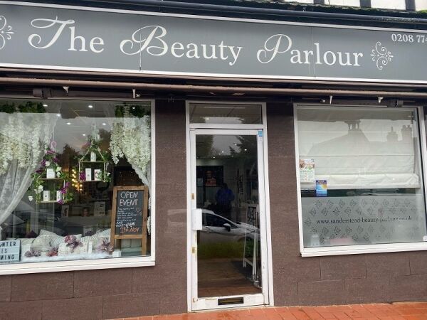 Well Established Beauty Salon For Sale Photo 1