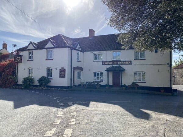 SOMERSET β TRADITIONAL COUNTRY VILLAGE PUBLIC HOUSE SOMERSET β TRADITIONAL COUNTRY VILLAGE PUBLIC HOUSE