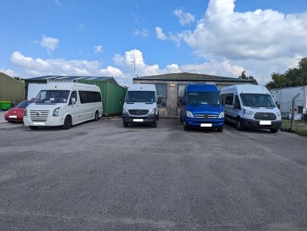 Relocatable Minibus Hire Business Photo 1