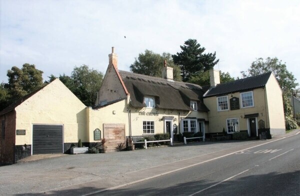 New Free Of Tie Lease Norfolk Village Pub Photo 1