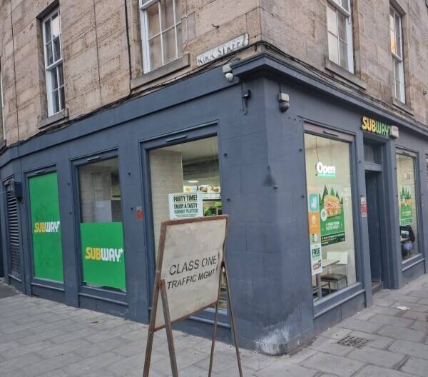 Busy Subway franchise located in the heart of Leith, Edinburgh. (ref 1531) Photo 1
