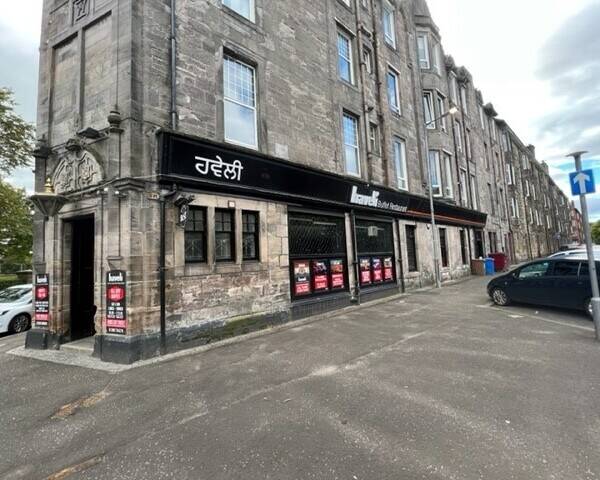 Very well-presented licensed Restaurant in the West Dunbartonshire town of Dumbarton (ref 1530) Photo 1