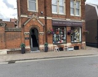 Fantastic Award Winning Accessories Business Retailer Of The Year 2022 - Wymondham