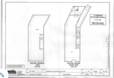 Lockup shop lease for sale in Godmayes, London Photo 2