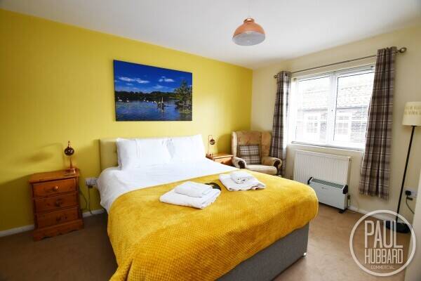 Stunning Bed & Breakfast with 6 bedroom accommodation. Dereham, Norfolk. Photo 1