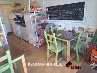 Cafe / Takeway with A5 and Full Premises License