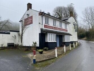WILTSHIRE - VILLAGE FREE HOUSE WITH LETTING POTENTIAL WILTSHIRE - VILLAGE FREE HOUSE WITH LETTING POTENTIAL