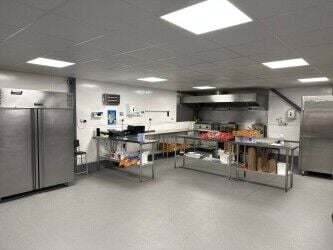 Fully equipped catering unit in Warrington 