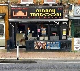 Restaurant & TakeAway for sale in Enfield London (Long Lease)