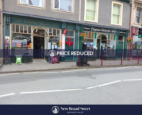HUGE REDUCTION Specialist Pet Supplier in North Wales Photo 1