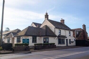 EAST SUSSEX - ROADSIDE PUB WITH AMPLE OUTSIDE TRADE SPACE FOR SALE Photo 1