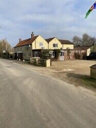 Well established free of tie pub, brewery, restaurant, letting rooms and campsite Photo 1