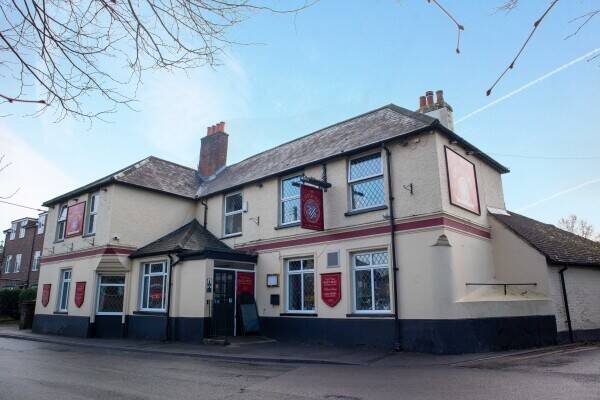 KENT - POPULAR COMMUNITY PUB Photo 1