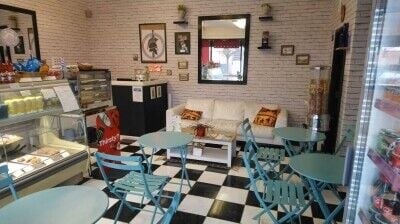 BUSINESS FOR SALE - BARGAIN - Coffee shop & Café take-away
