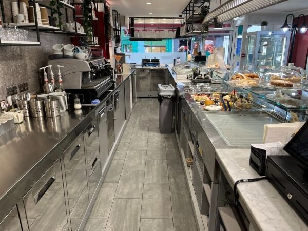 ICE CREAM/DESSERT & COFFEE SHOP BUSINESS, SOUTH WALES ICE CREAM/DESSERT & COFFEE SHOP BUSINESS, SOUTH WALES