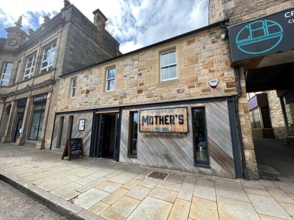 Beautifully presented Bar and Restaurant in Penicuik, Midlothian. (ref 1555) Photo 1