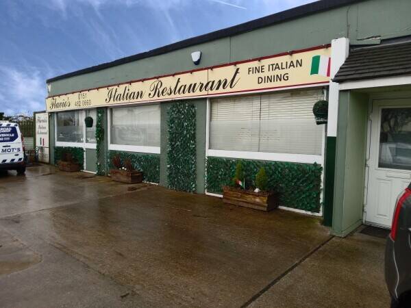 MERSERYSIDE – AUTHENTIC ITALIAN RESTAURANT IN PROMINENT ROADSIDE POSITION Photo 1