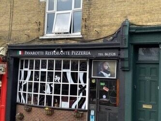 Italian restaurant + flat in a prime location