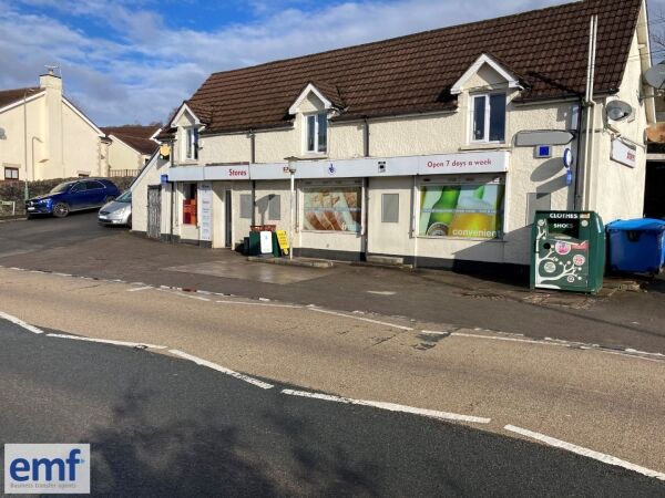 £9,500 P/WEEK STORE WITH 2 BED FLAT, NR NEWPORT, SOUTH WALES Photo 1