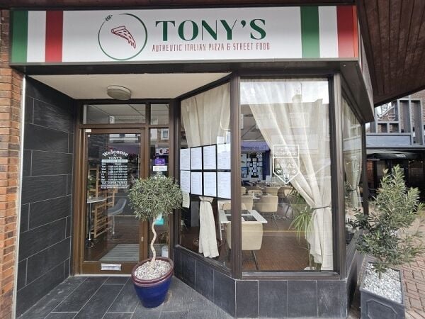 Highly rated Italian Restaurant  for sale Photo 1