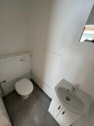 Empty shop to let in the area of West Drayton. Long Lease available. Prime Location opposite Aldi