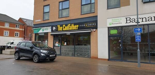 SUPERBLY PRESENTED FISH & CHIP SHOP in residential suburb of Aylesbury, Buckinghamshire. Photo 1
