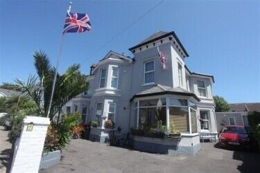 Outstanding South Devon Guest House For Sale in Paignton Outstanding South Devon Guest House For Sale in Paignton