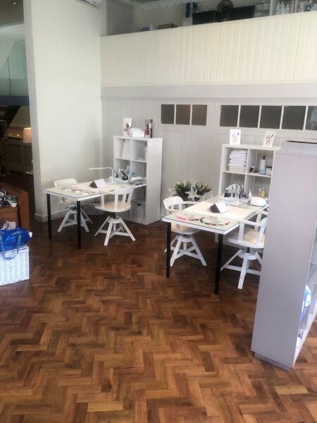 Thriving Spa Business for Sale in Oxfordshire with £80,000 of assets included Photo 1
