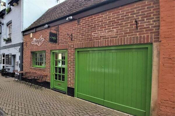 Characterful Mediterranean Restaurant in Sought After Market Town Photo 1