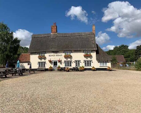 NORFOLK - PUB AND RESTUARANT WITH 3 LETTING BEDROOMS AND LARGE CAR PARK Photo 1
