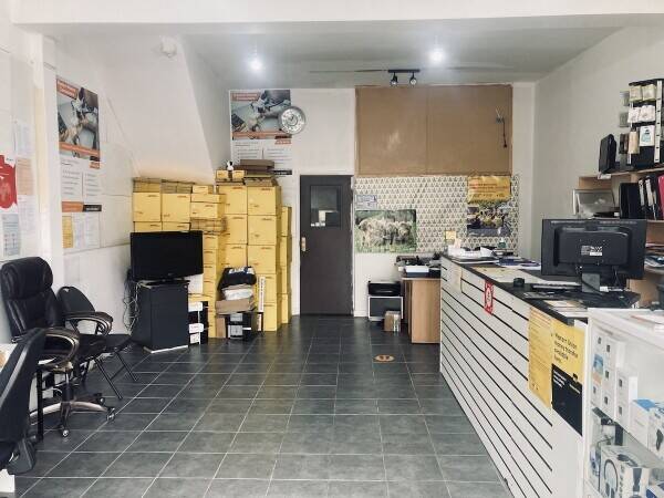 Internet Cafe Business for Sale in Ealing Photo 1
