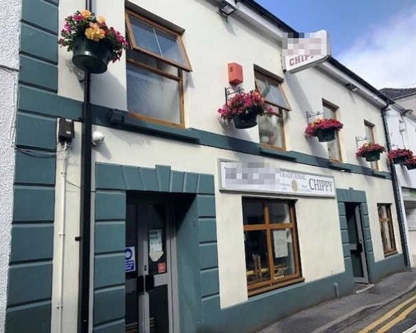 Traditional Fish And Chips Shop With Fully Fitted Kitchen Suitable For A Wide Variety Of Cuisines for Sale Traditional Fish And Chips Shop With Fully Fitted Kitchen Suitable For A Wide Variety Of Cuisines for Sale