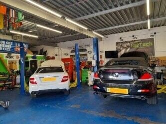 Fully Equipped Running Car Repair Garage for Sale in Stevenage Fully Equipped Running Car Repair Garage for Sale in Stevenage