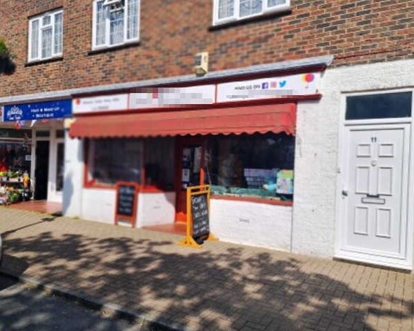 Card And Gift Shop - Selling Balloons, Cards, Gifty Food And Stationery for Sale Photo 1