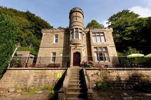 YHA EYAM - 62 BED HOSTEL IN BEAUTIFUL DERBYSHIRE HOPE VALLEY Photo 1